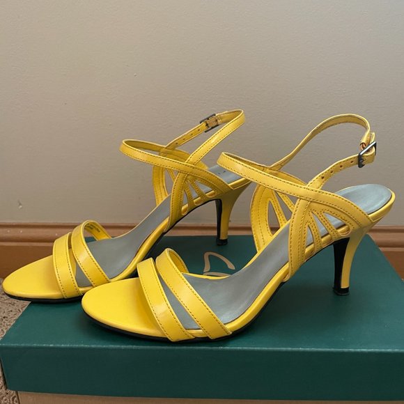 Yellow Heels - Picture 2 of 4